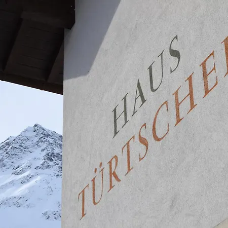 Gasthuis Fruehstueckspension Tuertscher Galtür