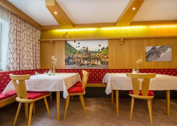 Fruehstueckspension Tuertscher Vendégház Galtür