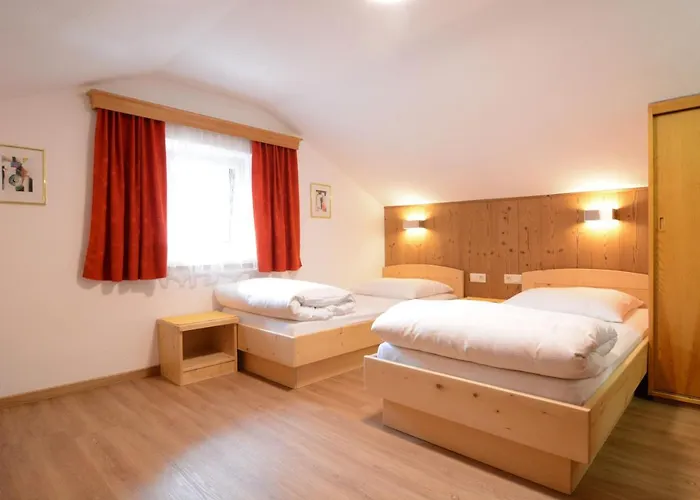 Vendégház Fruehstueckspension Tuertscher